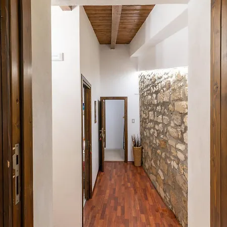 Elsa D'ortigia - I Tre Archi Gasthof