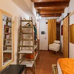 Gasthuis Elsa D'ortigia - I Tre Archi 3*