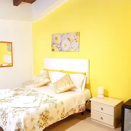 Elsa D'ortigia - I Tre Archi Penzion Syracuse